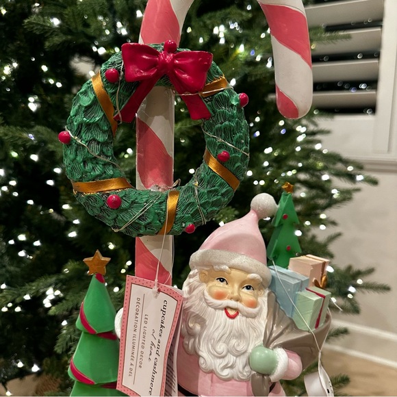 Cupcakes & Cashmere Santa candy cane figure sculpture Christmas Holiday - Picture 12 of 17